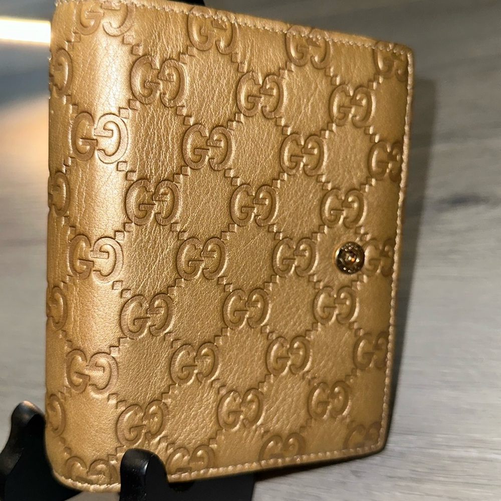 Gucci agenda, gold, beige color authentic